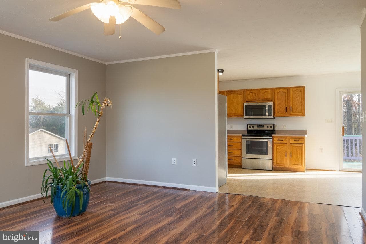 145 Hickory Drive photo 7