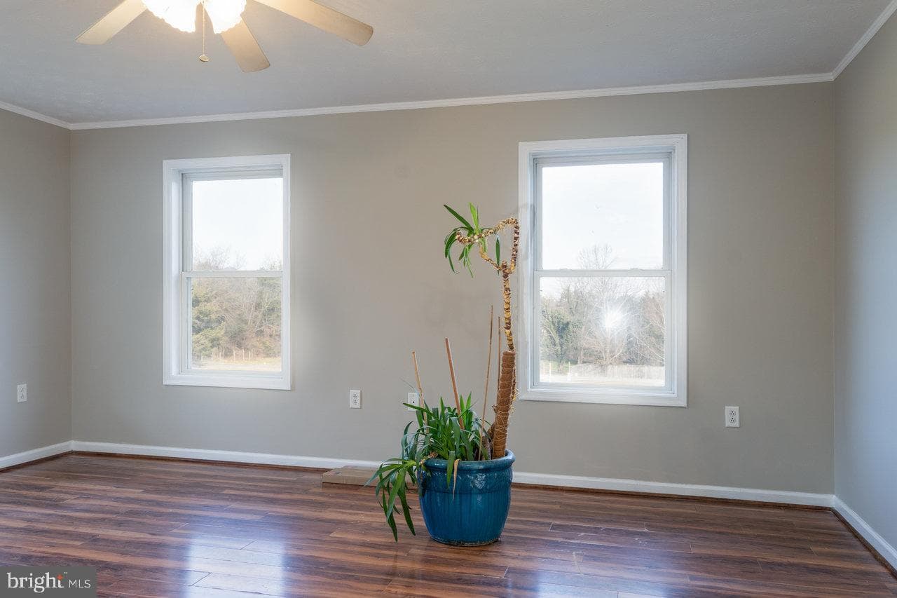 145 Hickory Drive photo 9