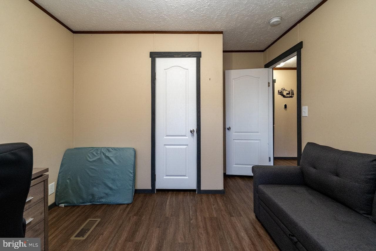 187 Holly Hill Road photo 36