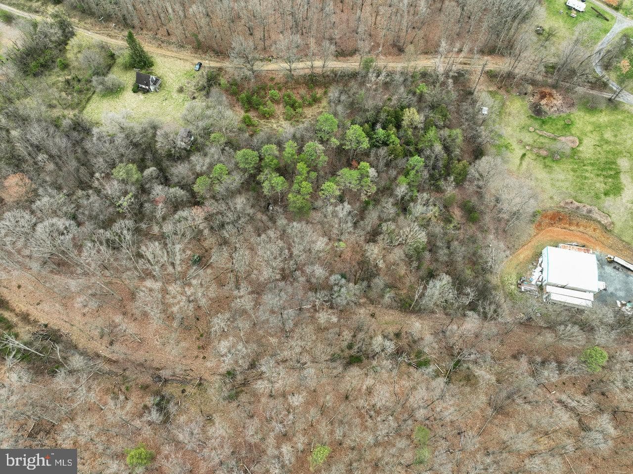 533 Railroad Avenue photo 10