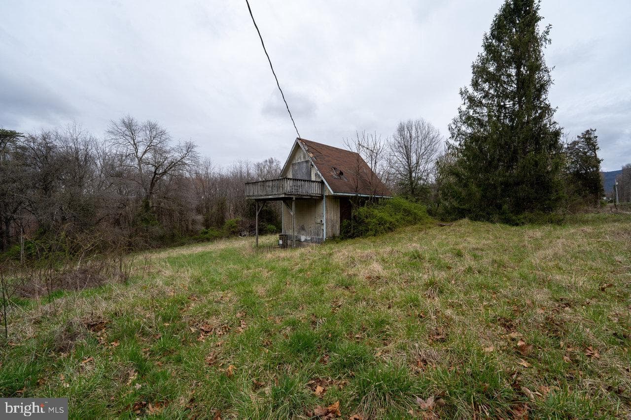 533 Railroad Avenue photo 21