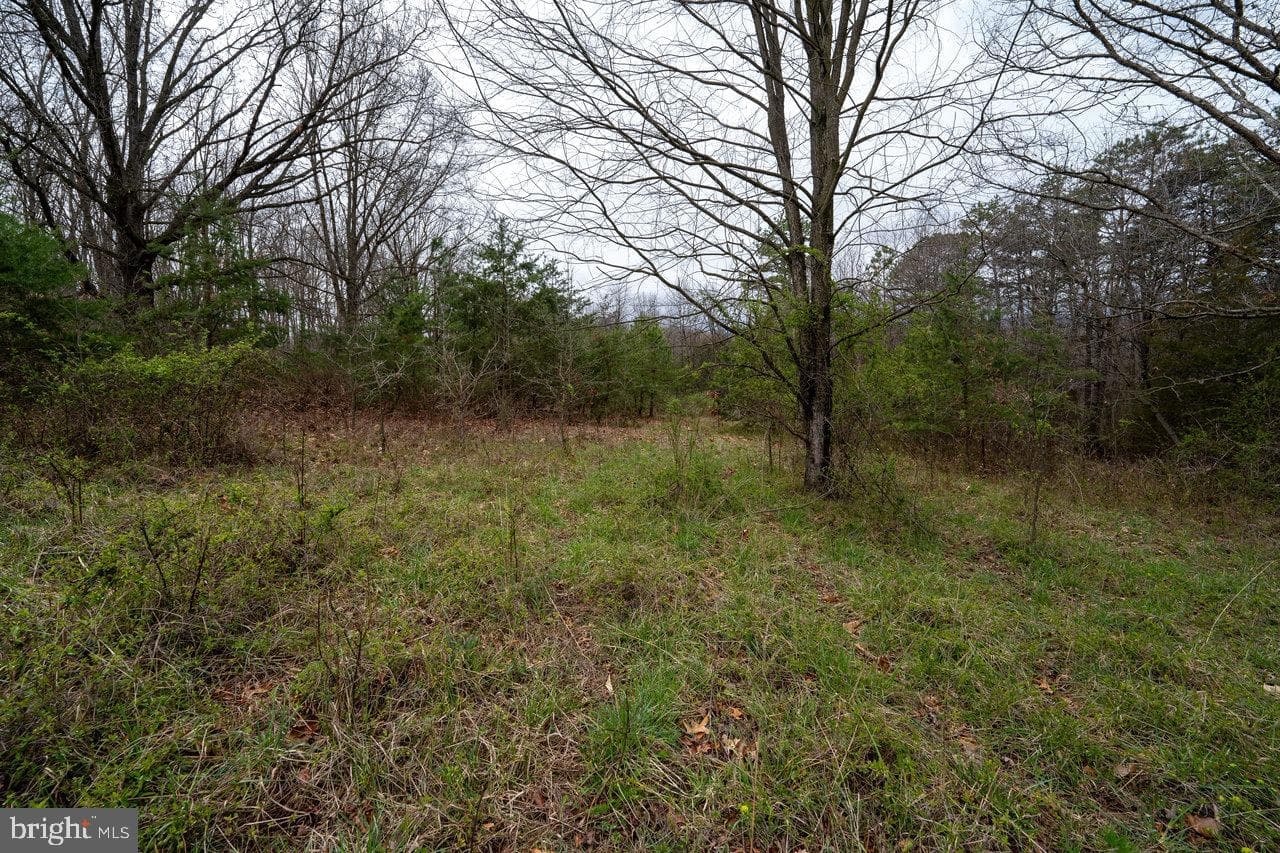 533 Railroad Avenue photo 24
