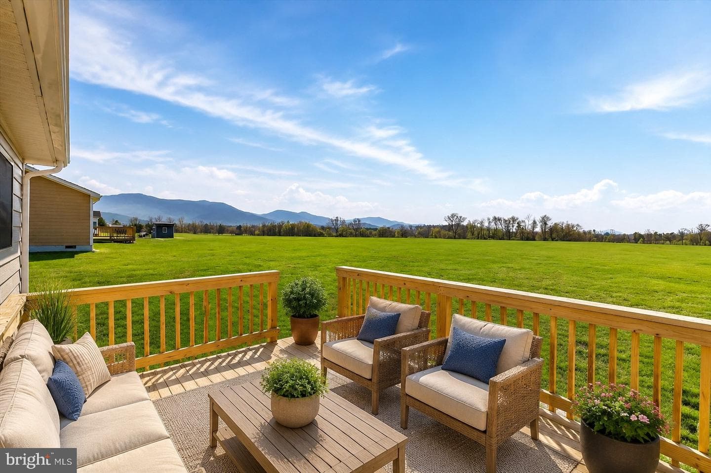 178 Reservoir Ave, Luray