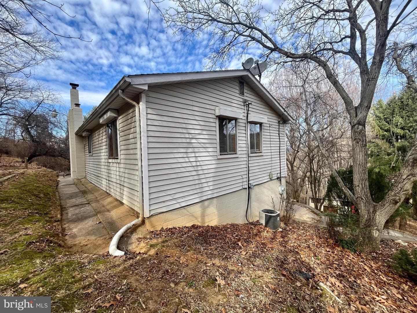 347 Restmore Lane photo 28