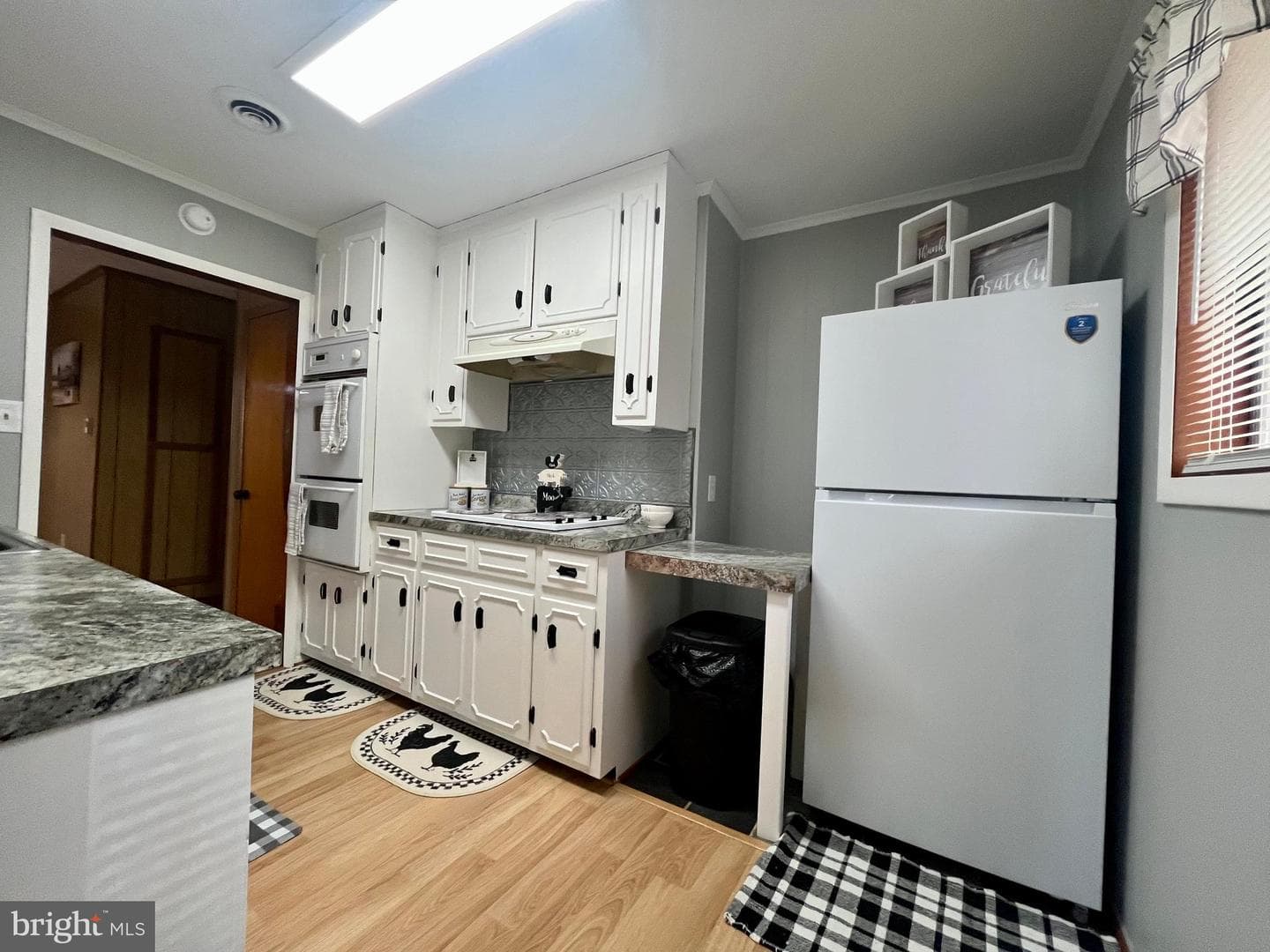 347 Restmore Lane photo 9