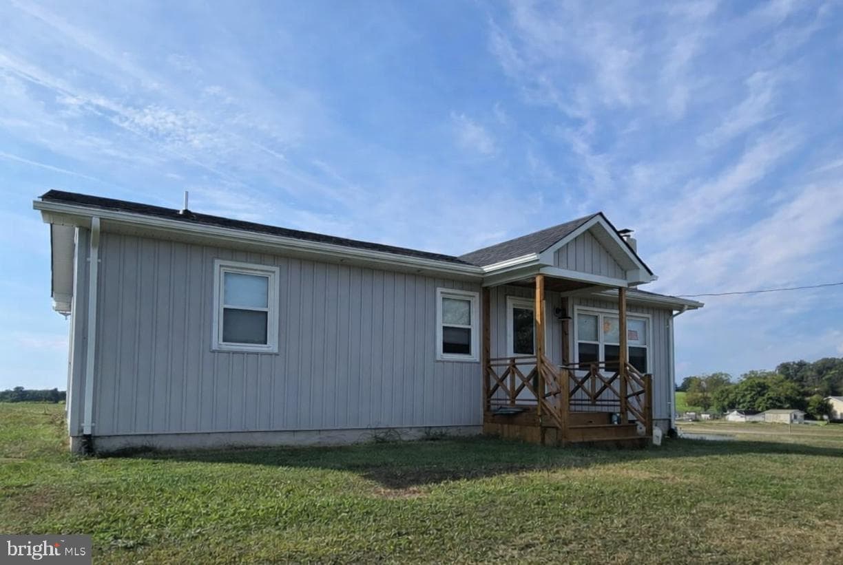 613 Airport Road photo 2