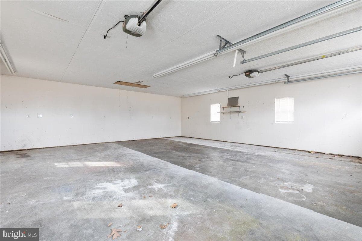 961 W Main Street photo 39