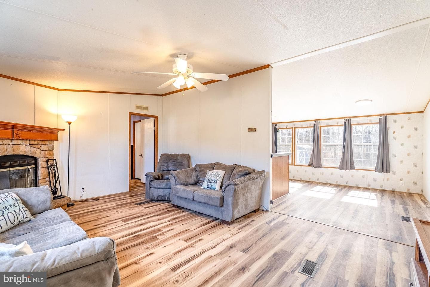 684 Jollett Road photo 7