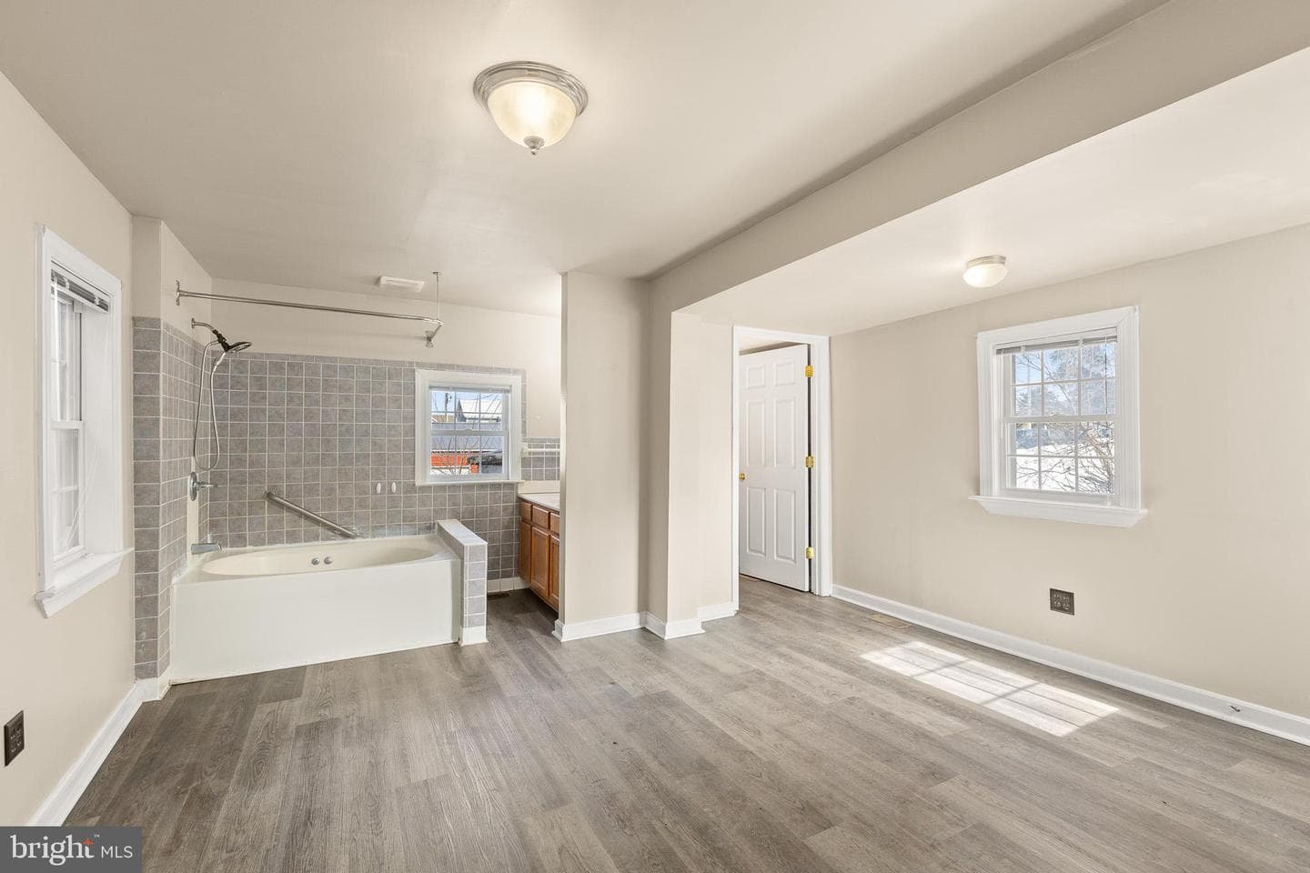 115 E Page Street photo 12