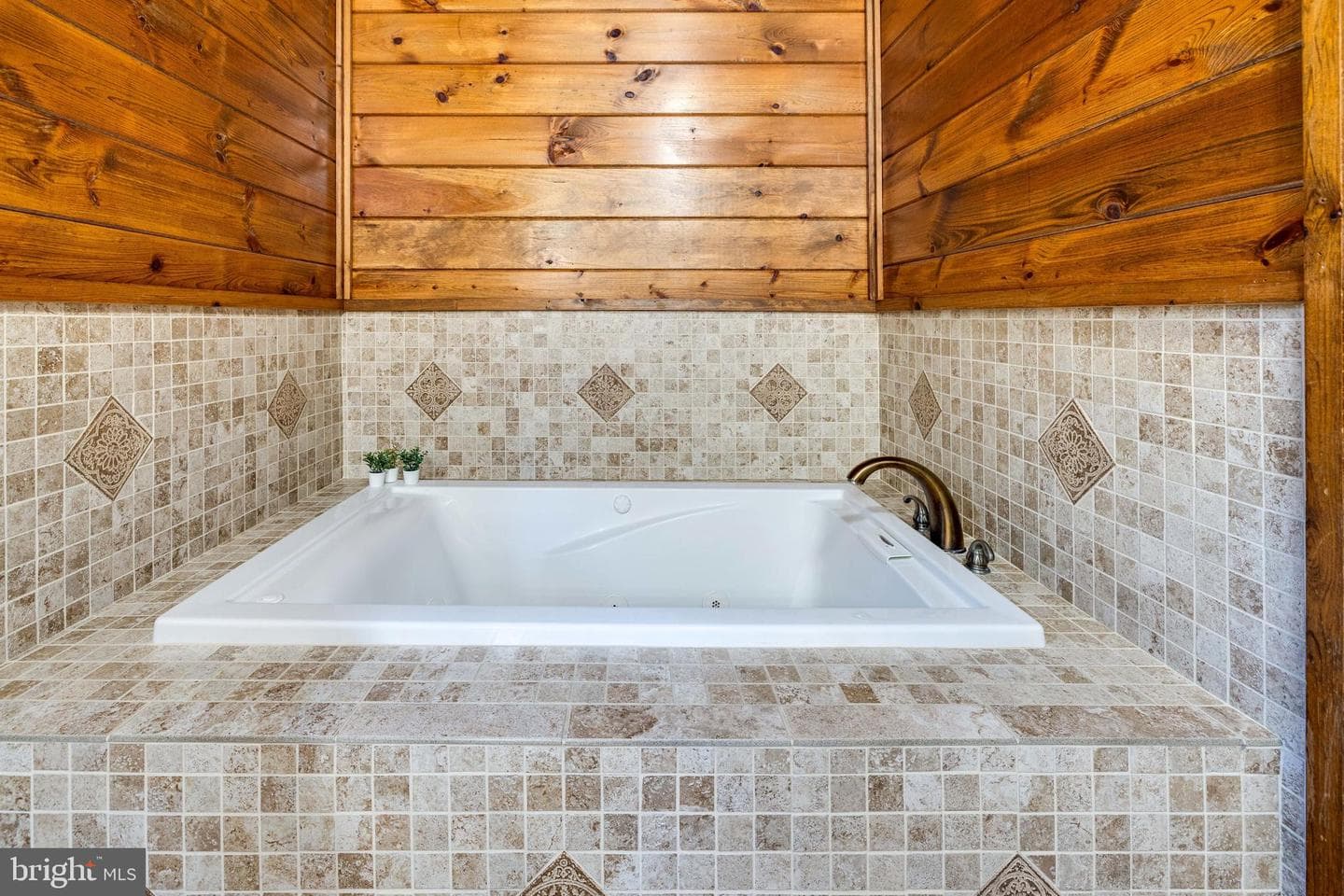 259 Log Home Place photo 33