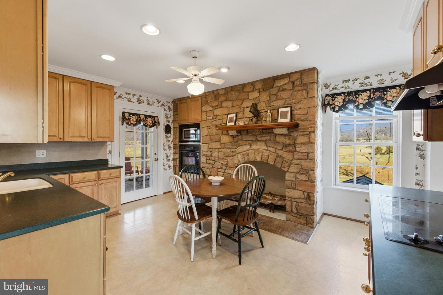 5329 Farmview Road photo 12