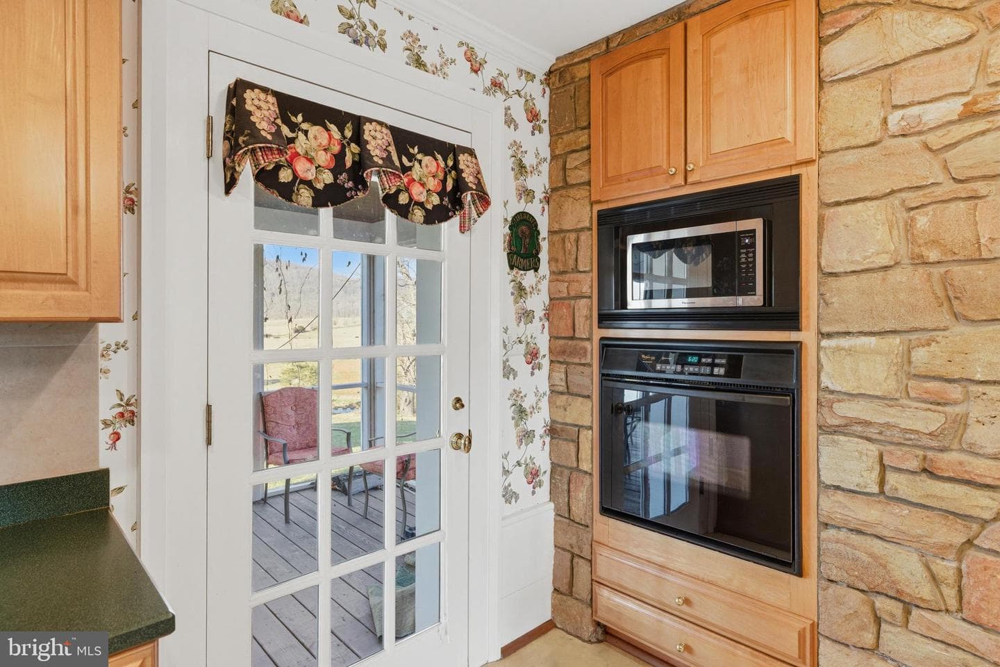 5329 Farmview Road photo 16