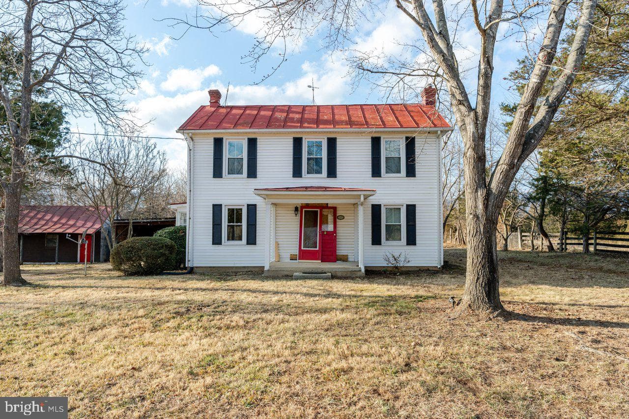 723 Sedwick Road photo 1