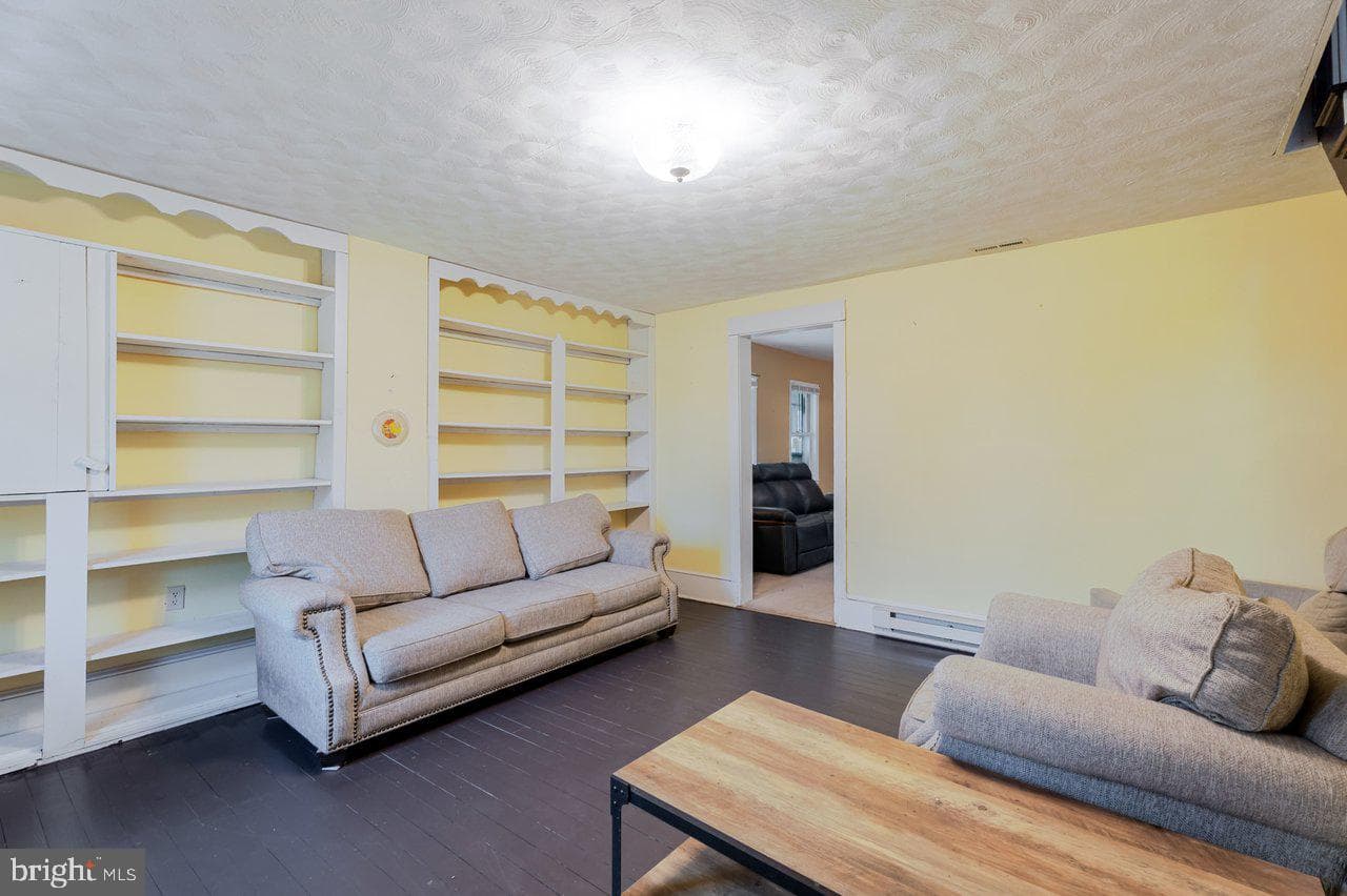 723 Sedwick Road photo 14