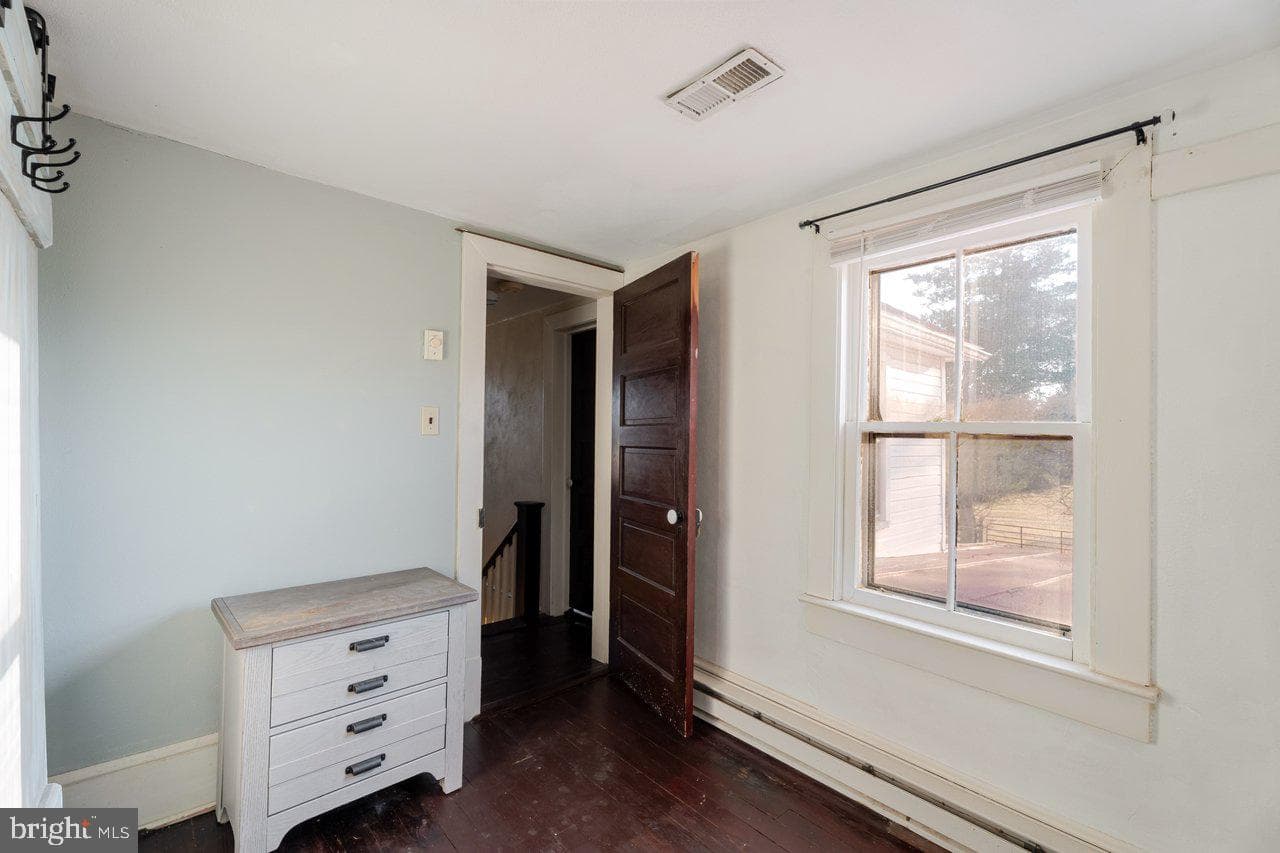 723 Sedwick Road photo 22