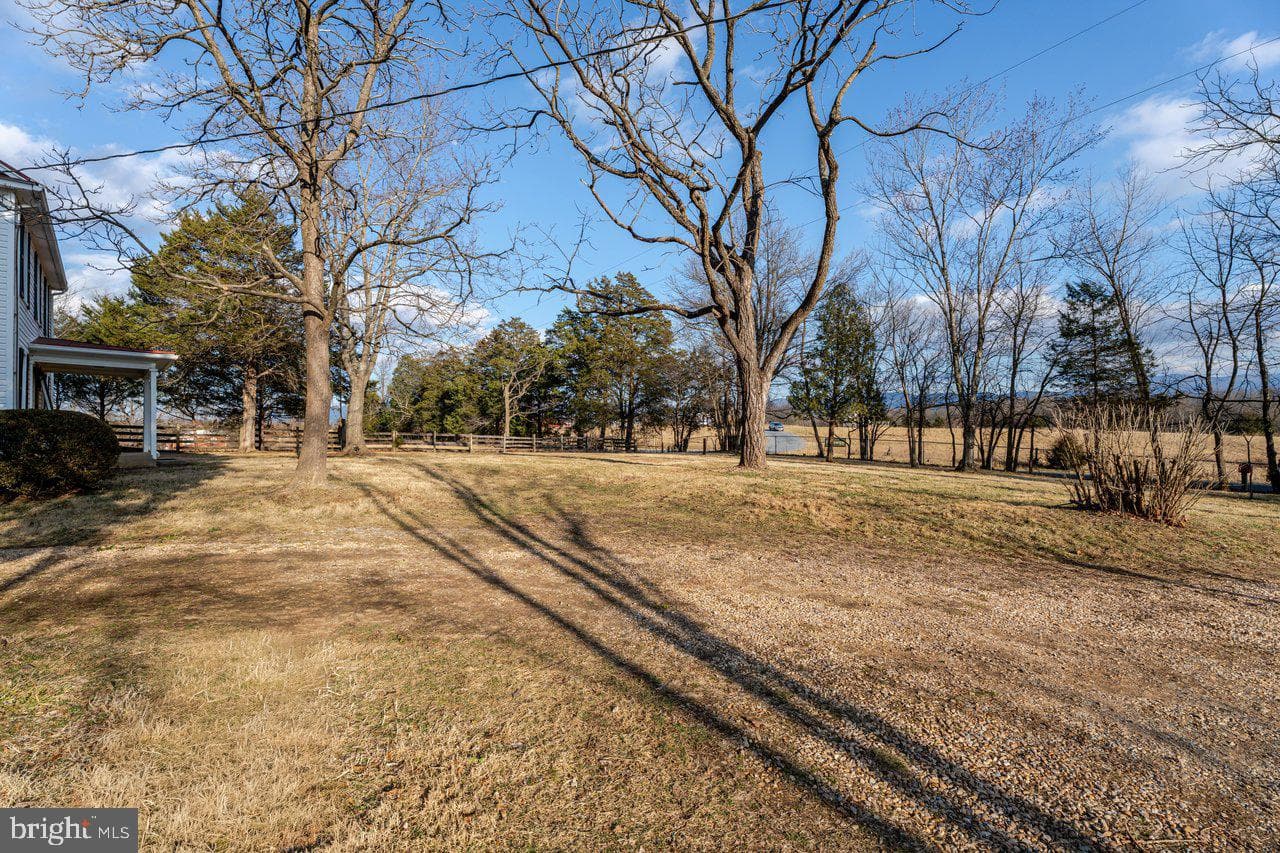 723 Sedwick Road photo 31