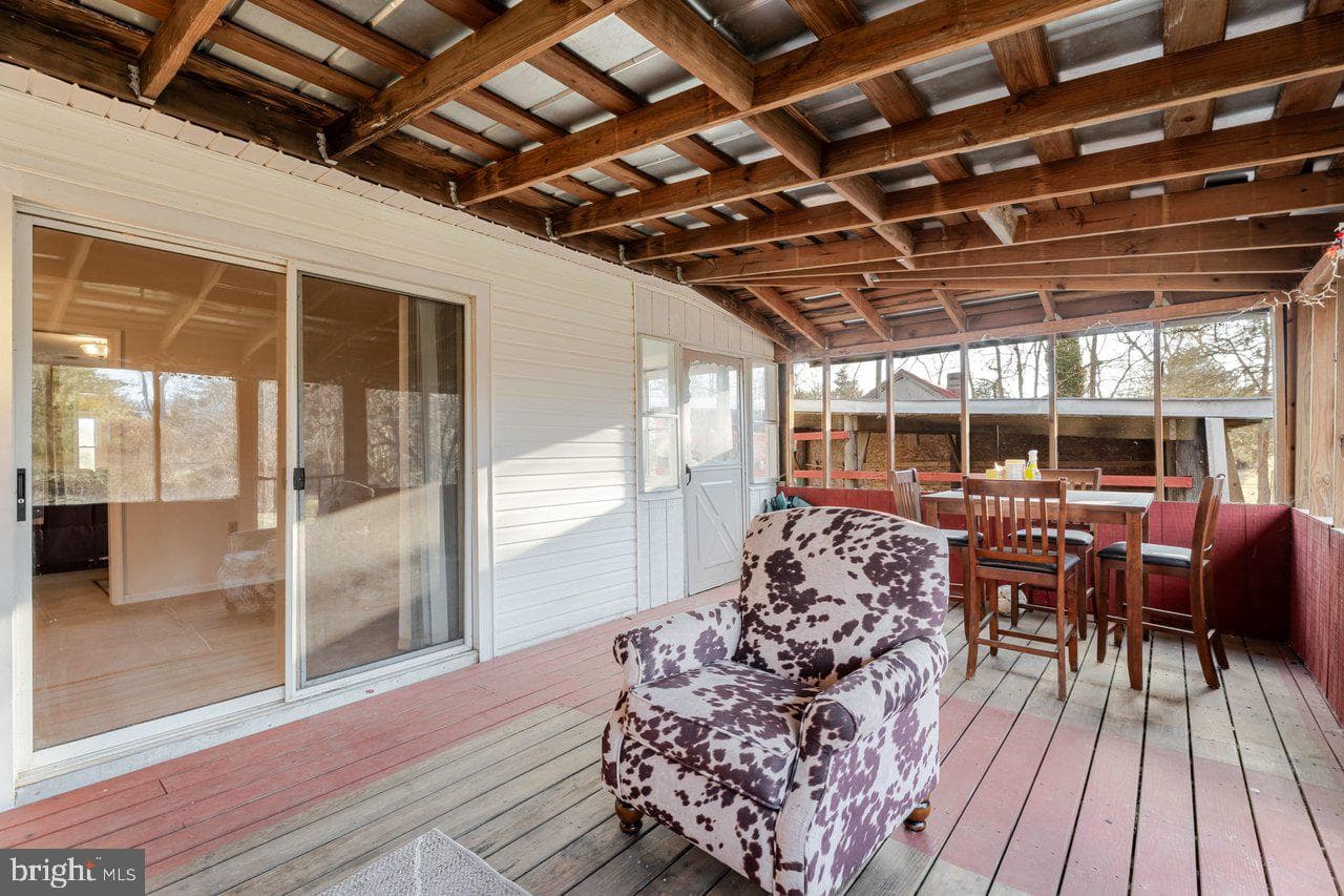 723 Sedwick Road photo 35