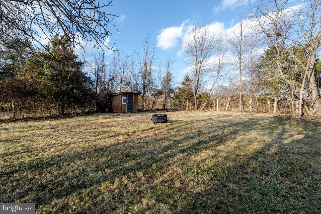 723 Sedwick Road photo 39