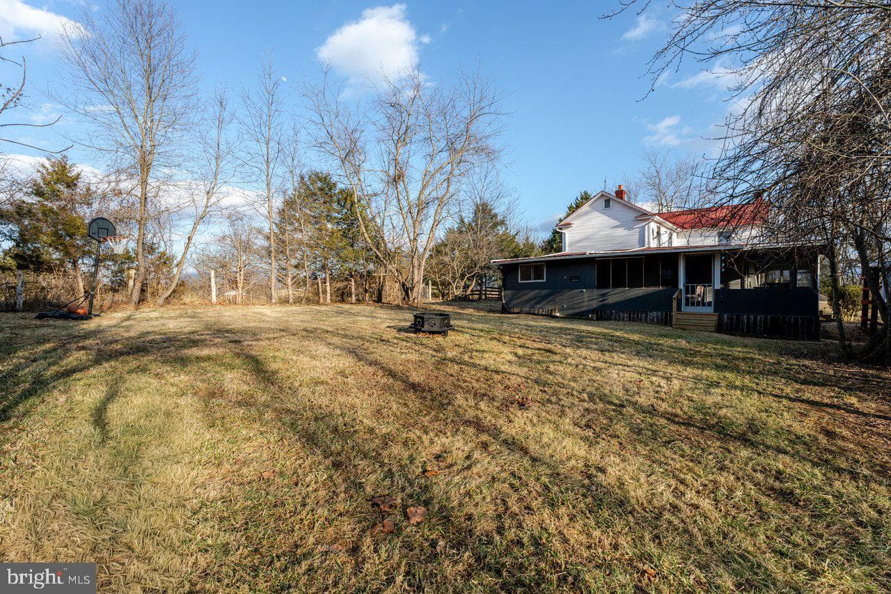 723 Sedwick Road photo 40