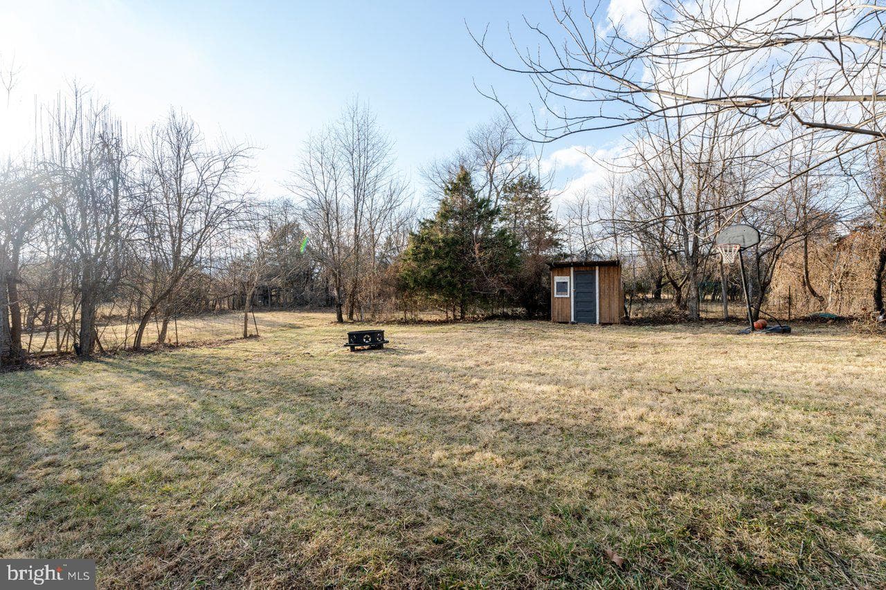 723 Sedwick Road photo 43