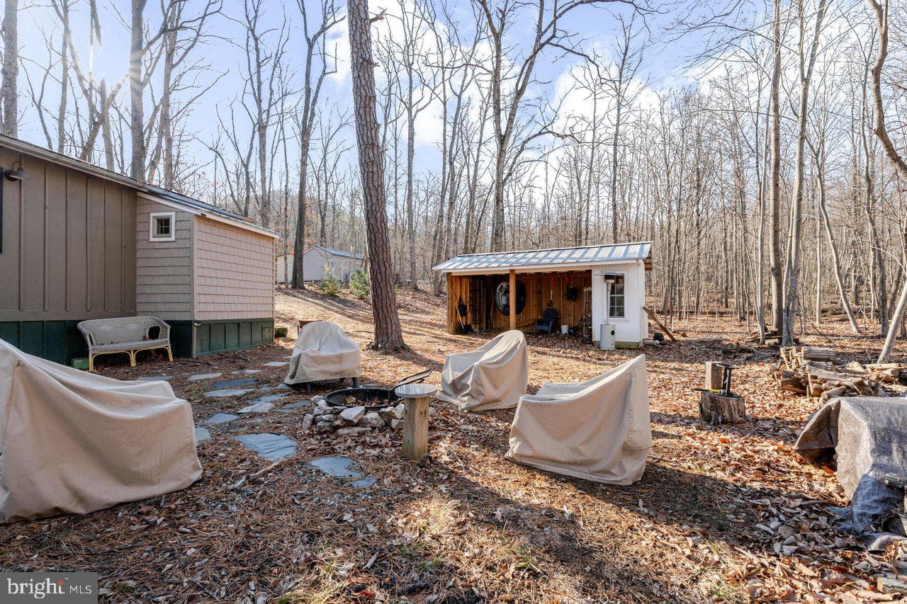 345 Wildwood Lane photo 37