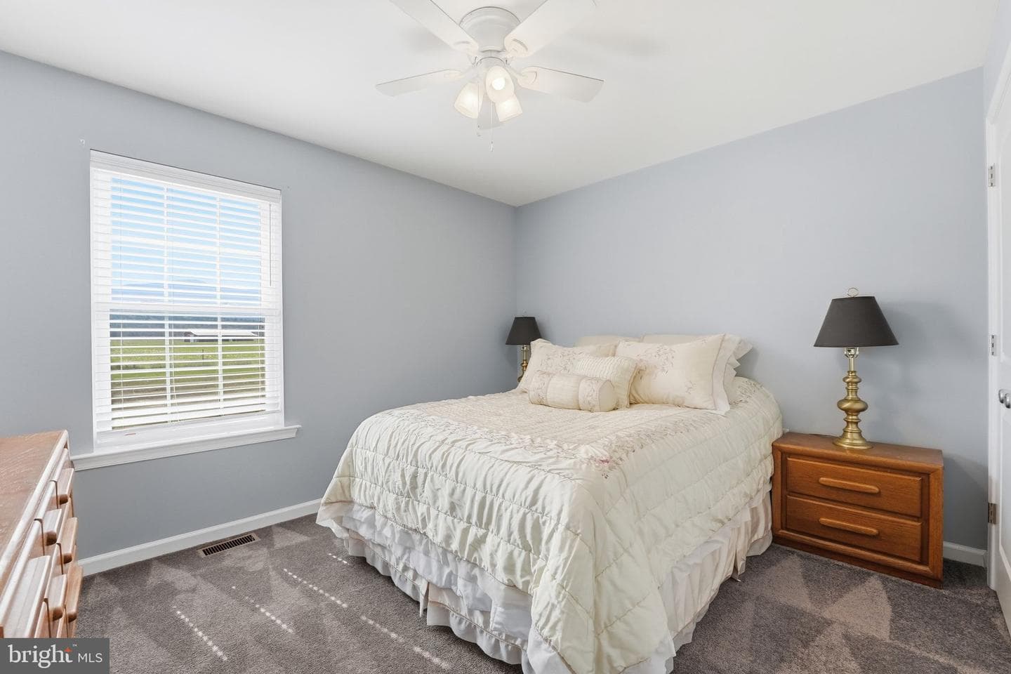 133 Arthur Lane photo 16