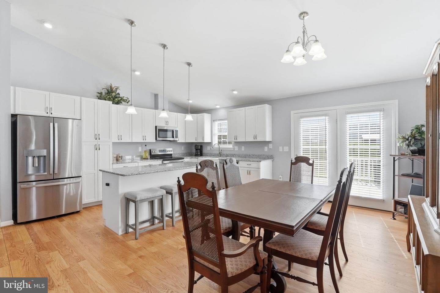 133 Arthur Lane photo 7