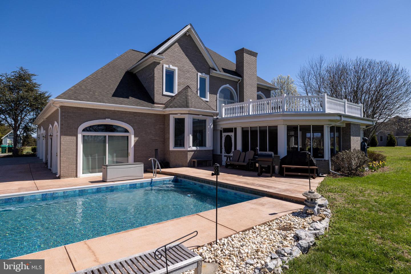 485 Beall Avenue photo 80