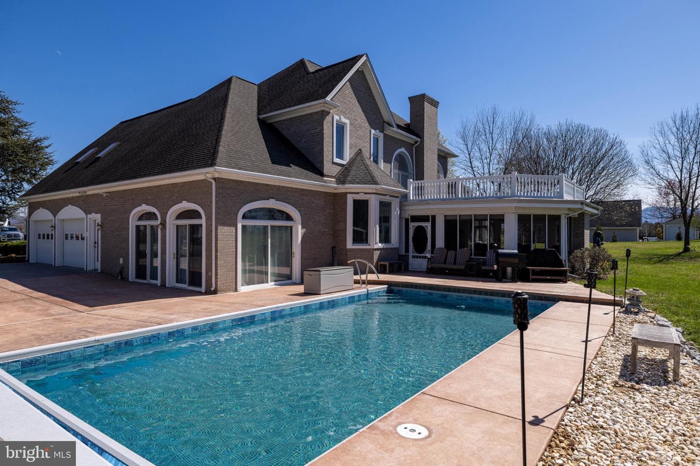485 Beall Avenue photo 81