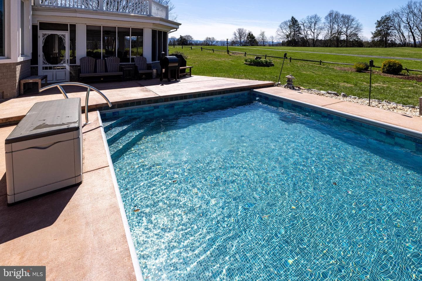 485 Beall Avenue photo 88