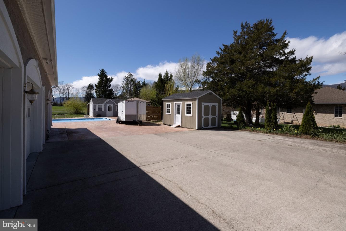 485 Beall Avenue photo 91