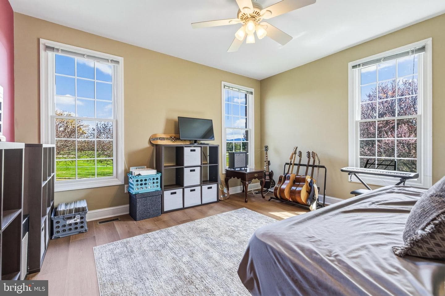 400 Beall Avenue photo 49