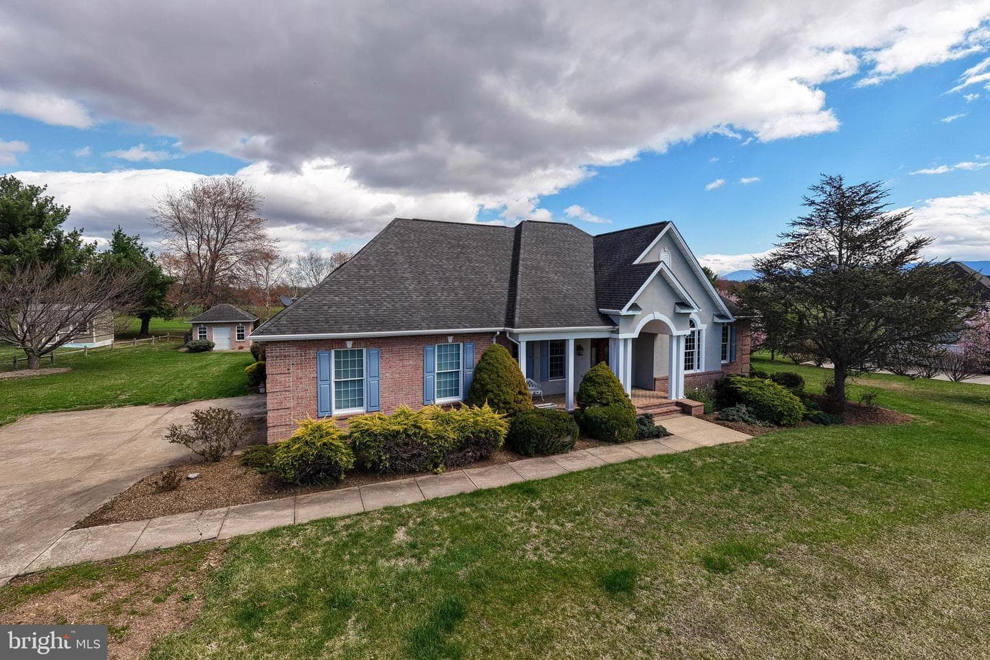 400 Beall Avenue photo 56