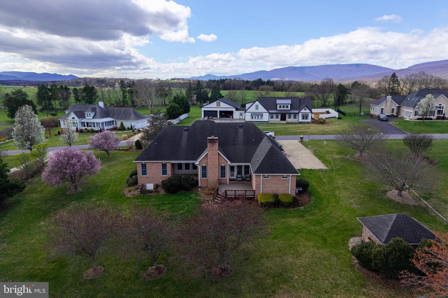 400 Beall Avenue photo 80