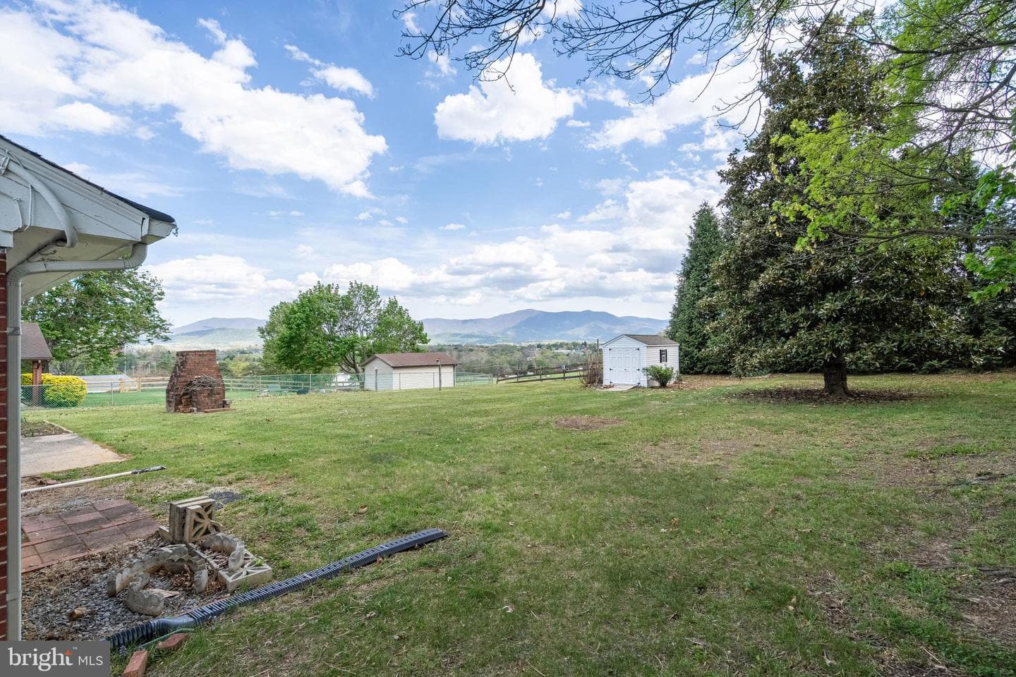 25 Woodland Park Drive photo 59