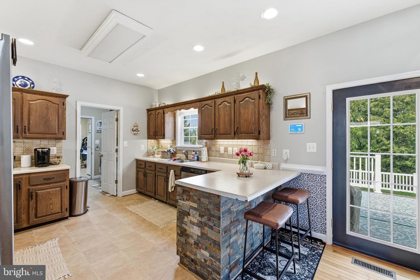 154 W Wanda Street photo 4