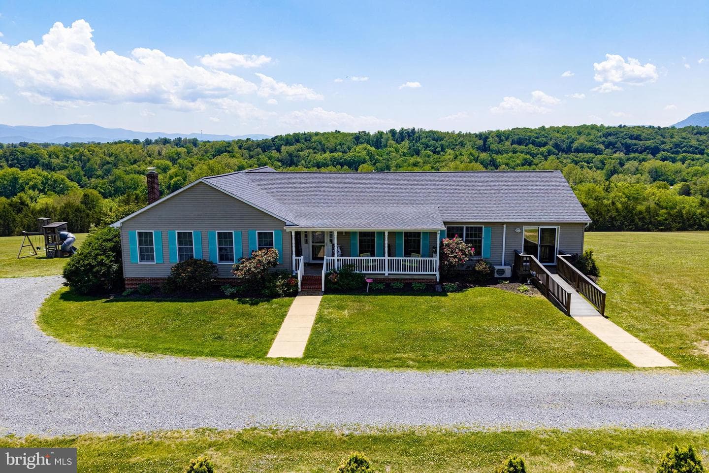 217 Silver Bell Lane, Luray
