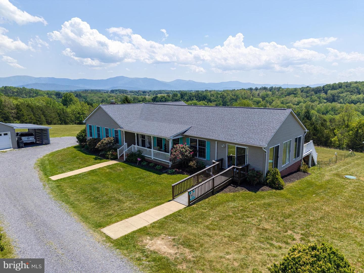 217 Silver Bell Lane photo 59