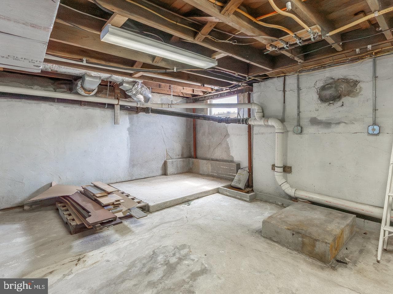 113 W Main Street photo 72