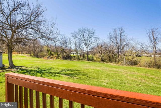 160 Honeysuckle Lane photo 37