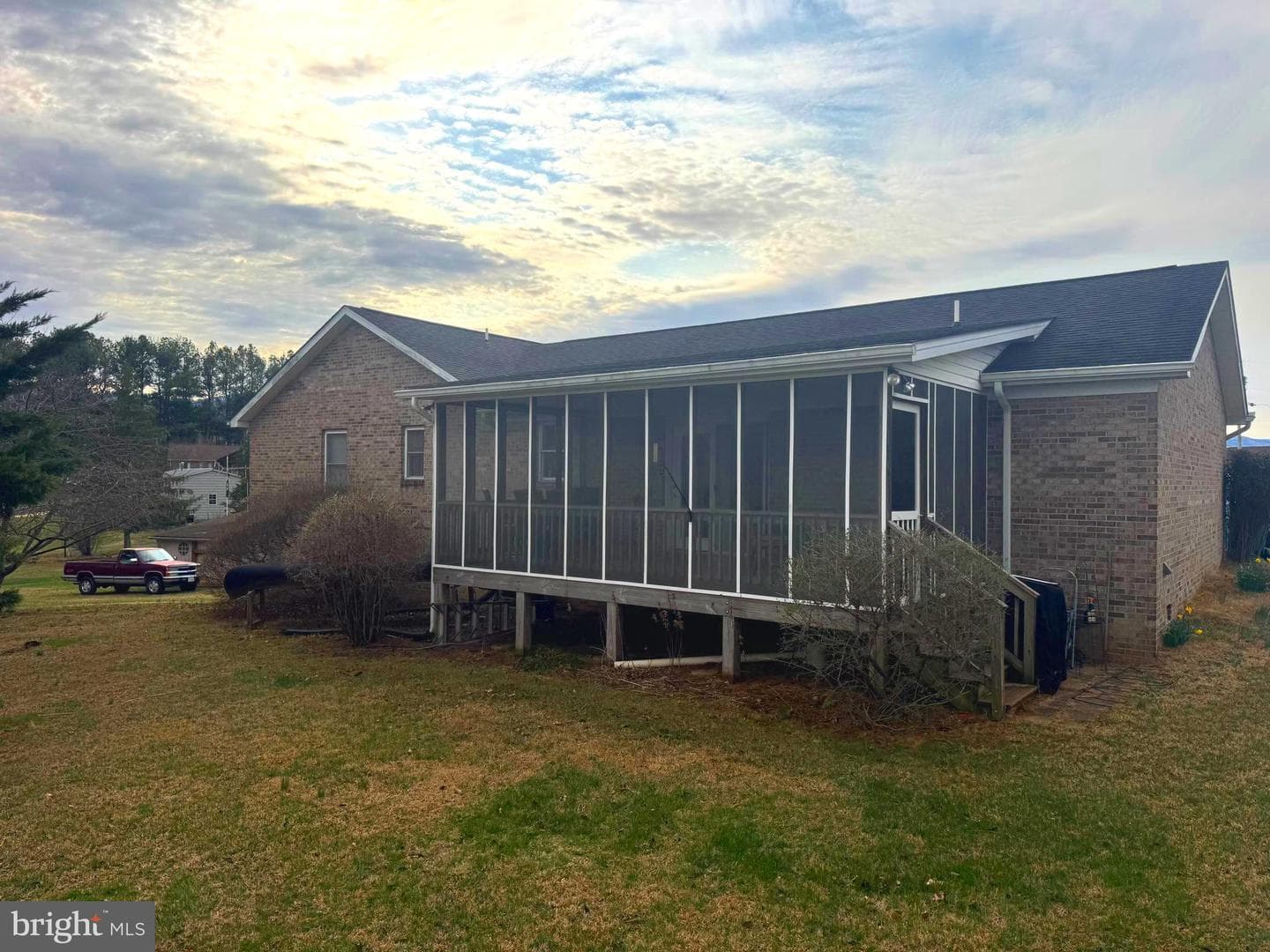 5 Hite Court photo 32