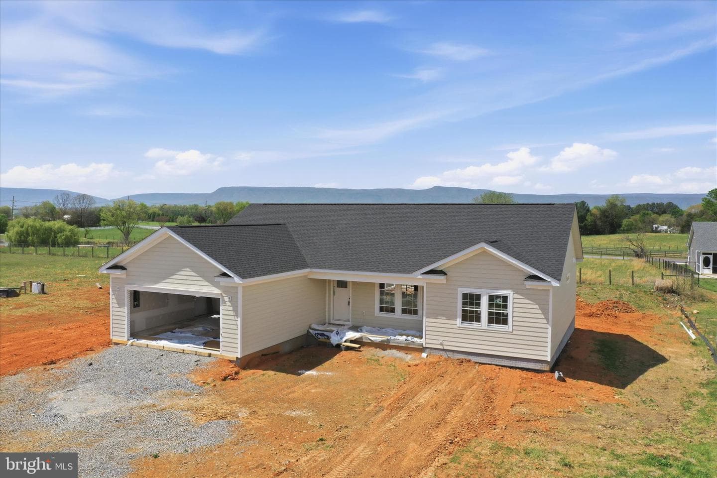 90 Arthur Lane photo 11