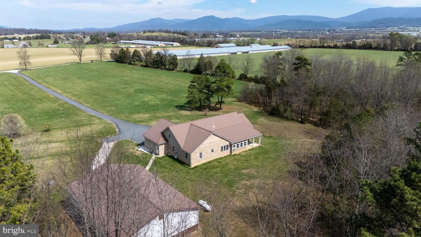 2143 Mill Creek Road photo 69