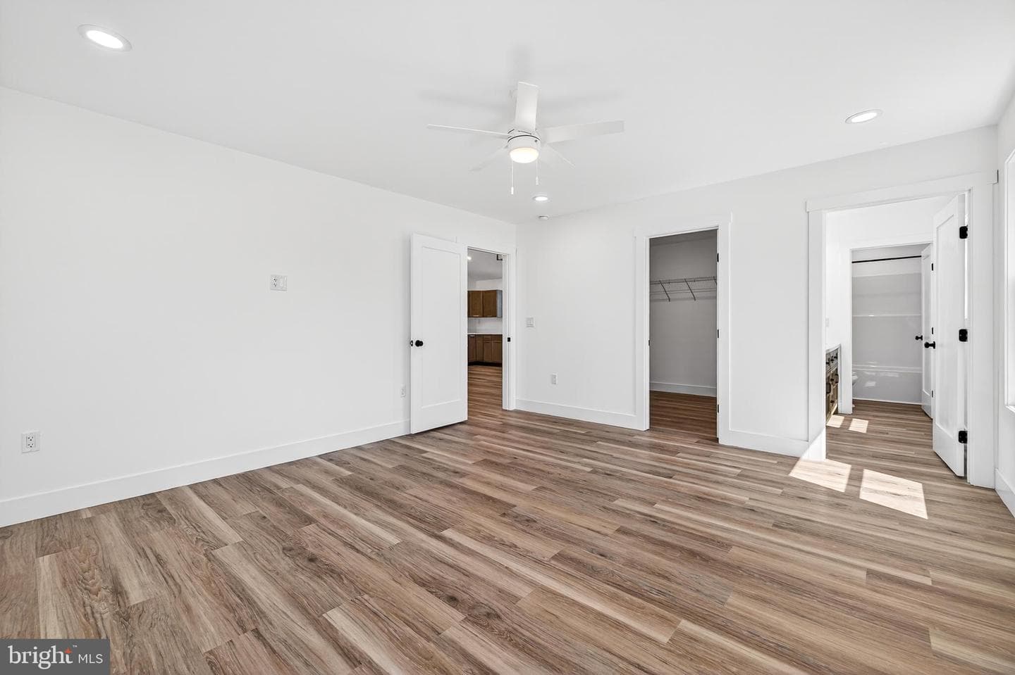 551 Park Rd photo 29
