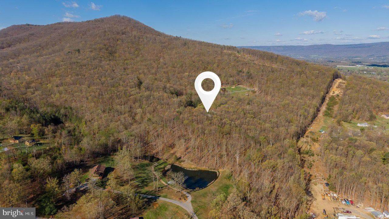 160 Gale Lane photo 33