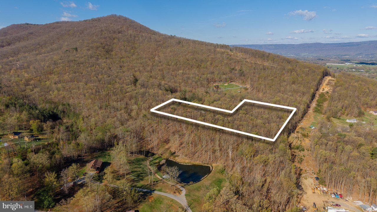 160 Gale Lane photo 35