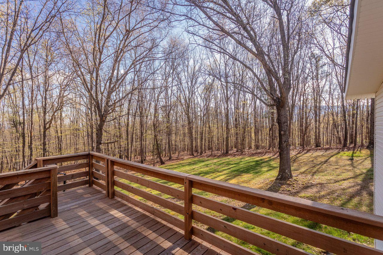 160 Gale Lane photo 40