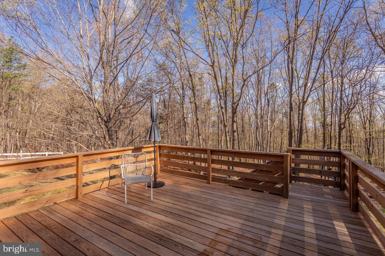 160 Gale Lane photo 41