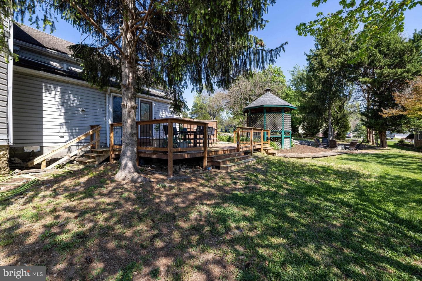 330 Mechanic Street photo 74