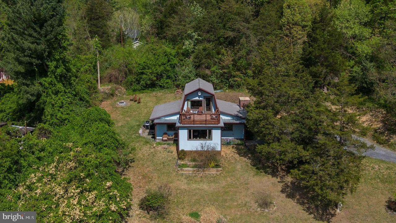 6261 S Page Valley Road, Luray